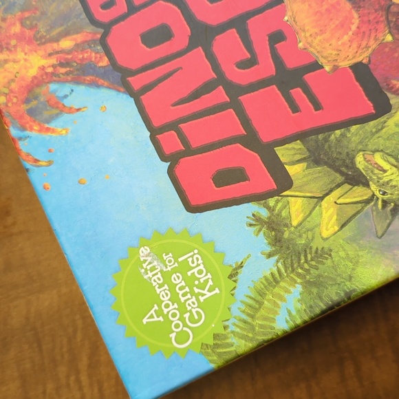 Dinosaur Escape Board Game - Picture 8 of 11